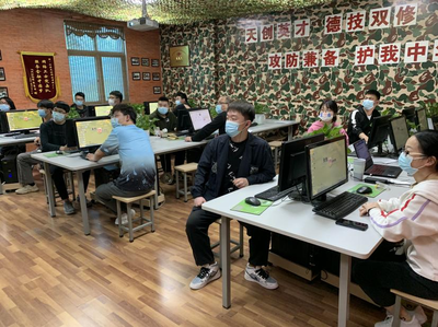 筑牢網絡“防火墻”、普及安全“防身術” 紅客訓練營在行動