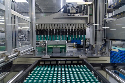 10月貿(mào)易月報(bào) 新三樣出口量?jī)r(jià)雙增，車載充電機(jī)等消費(fèi)品承壓